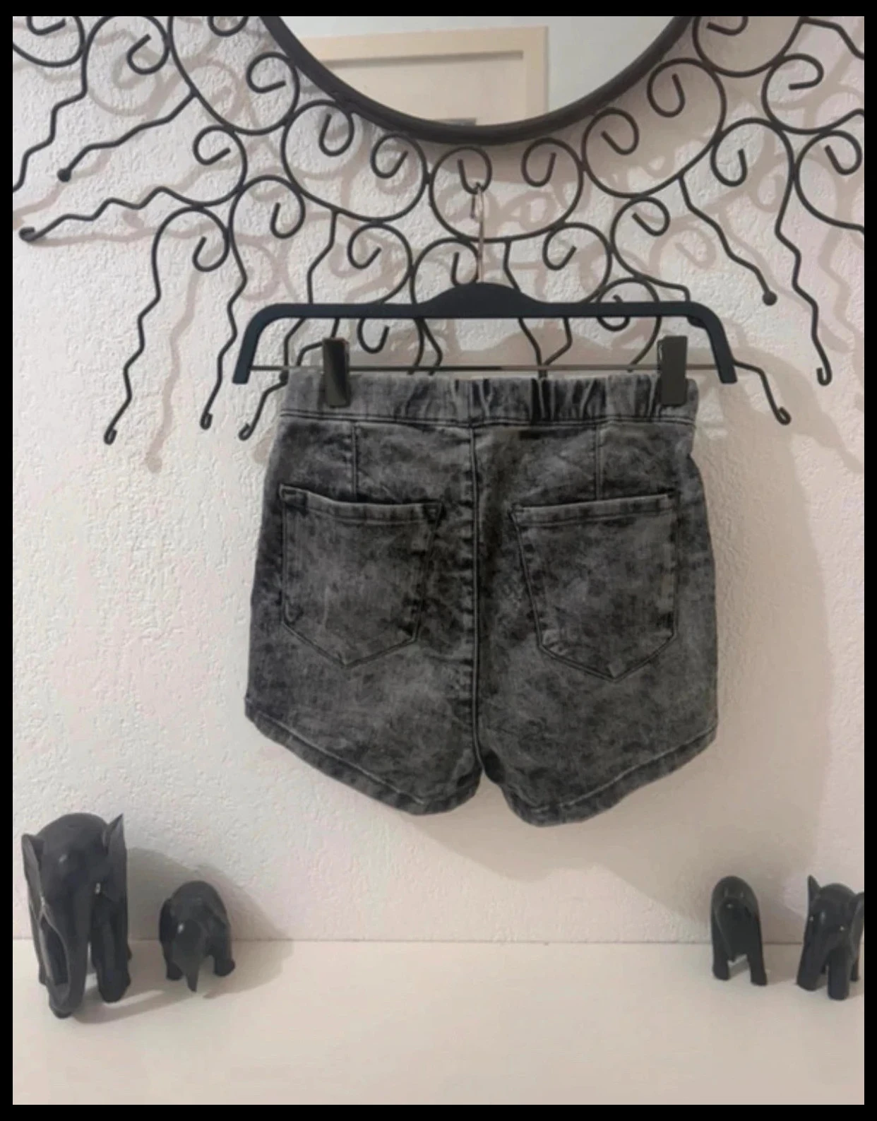 Short em Denim Cinza Lavagem Ácida de Cintura Alta Coolcat - Tamanho XS – photo 3